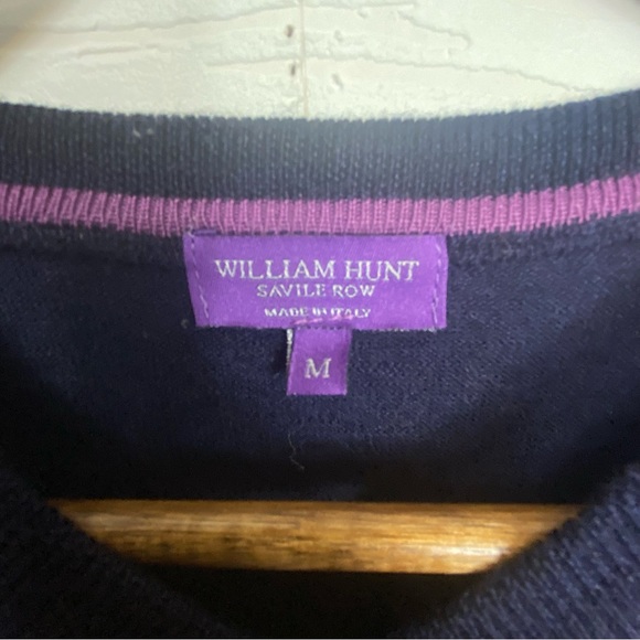 William Hunt Navy Blue V-neck wool sweater Medium - Picture 3 of 6